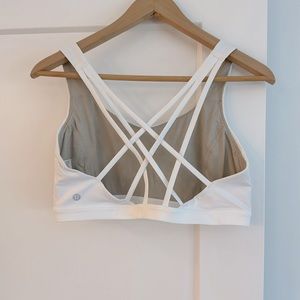 Lululemon size 12 sports bra. Excellent condition